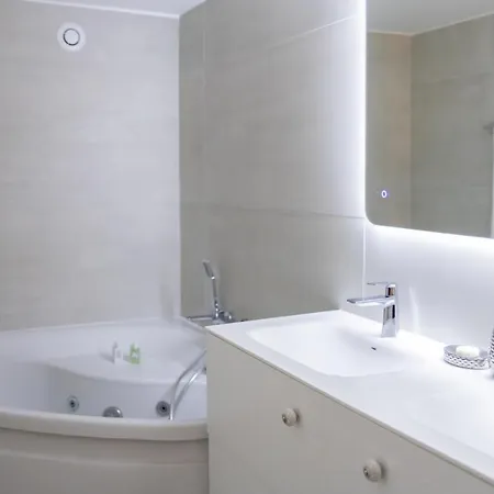 Maison Elenoire Appartement *