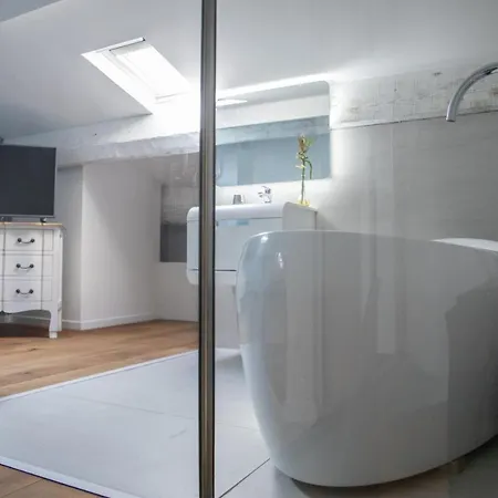 Maison Elenoire Appartement *